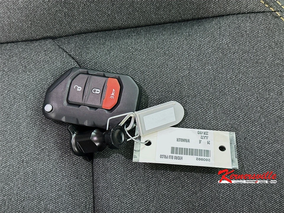 2026 Jeep JL Wrangler - Image 20 of 21