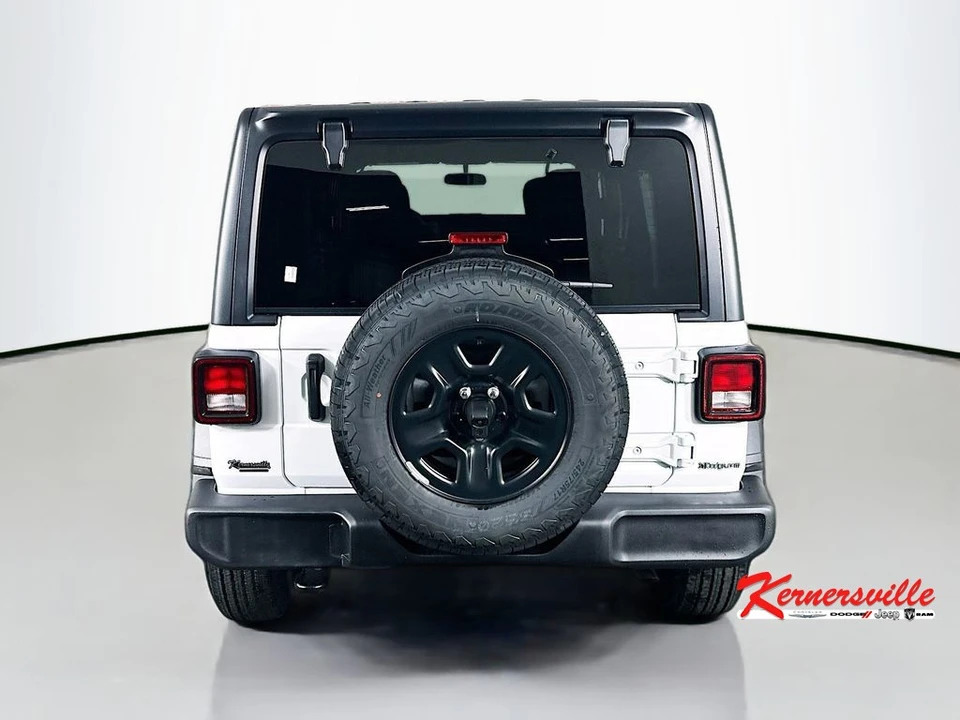 2026 Jeep JL Wrangler - Image 6 of 12