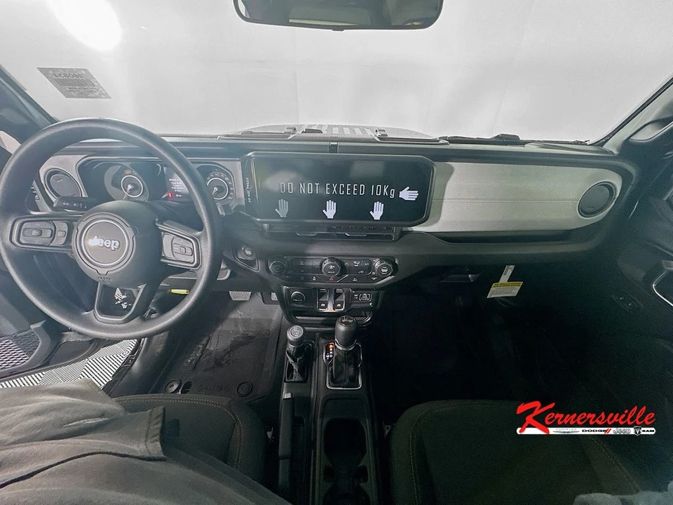 2026 Jeep JL Wrangler - Image 9 of 12