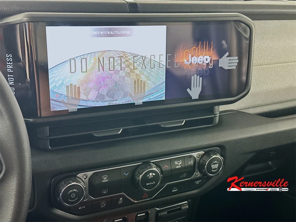 2026 Jeep JL Wrangler - Image 15 of 21