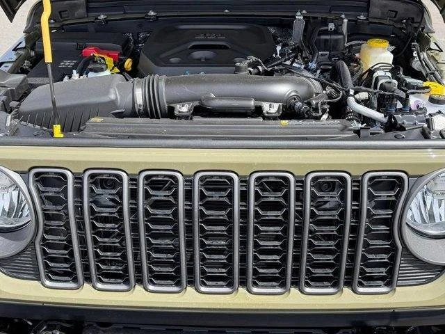 2026 Jeep JL Wrangler - Image 18 of 20