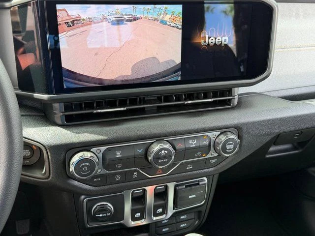 2026 Jeep JL Wrangler - Image 13 of 20