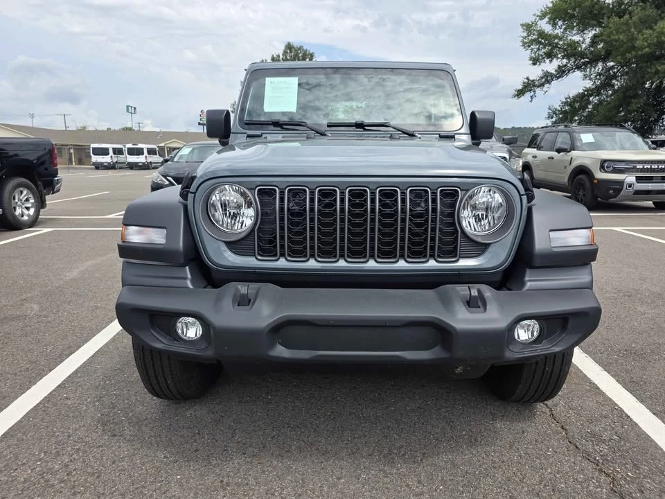 2026 Jeep JL Wrangler - Image 2 of 8