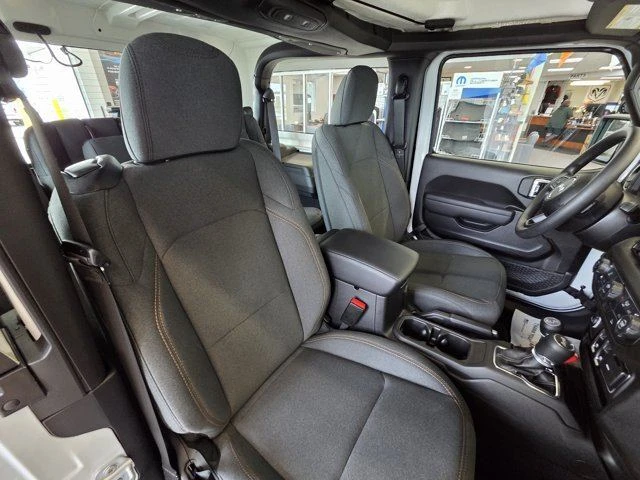2026 Jeep JL Wrangler - Image 15 of 17