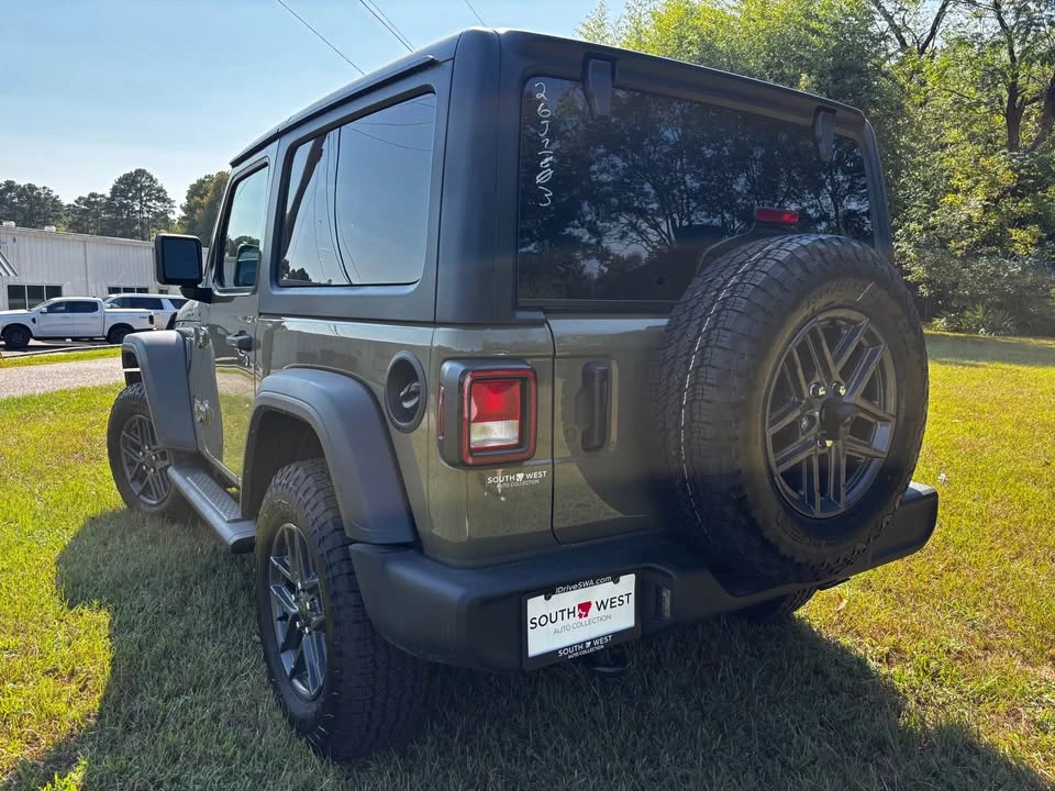 2026 Jeep JL Wrangler - Image 4 of 13