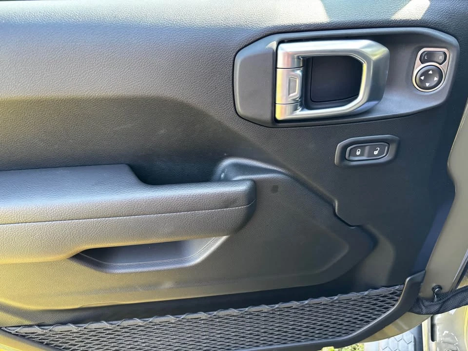2026 Jeep JL Wrangler - Image 9 of 13