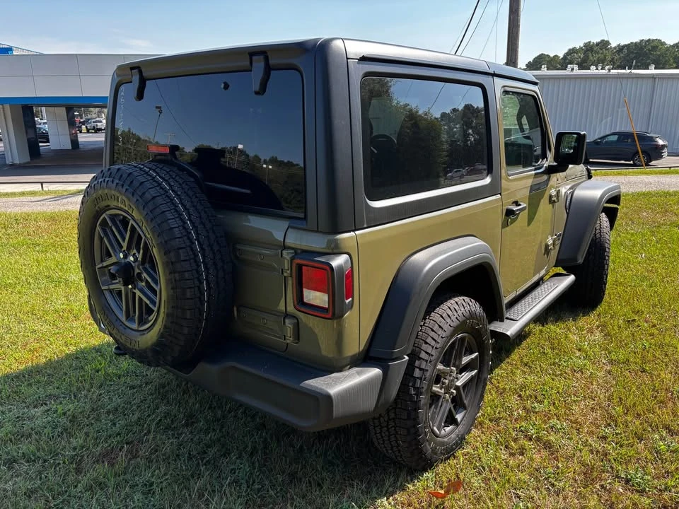 2026 Jeep JL Wrangler - Image 3 of 13