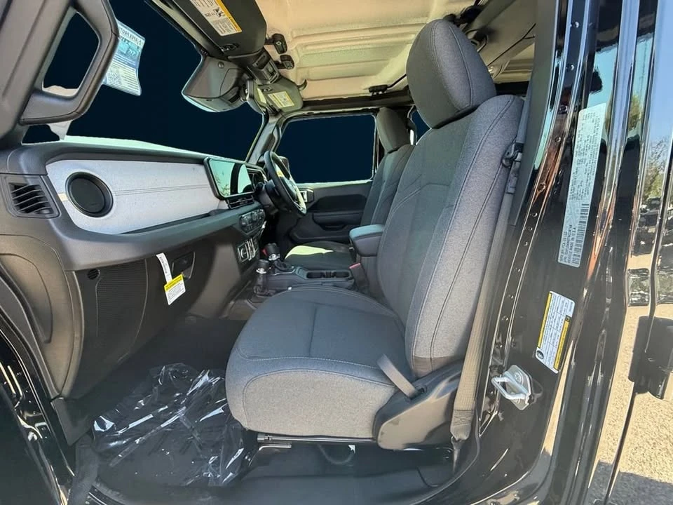 2026 Jeep JL Wrangler - Image 10 of 20