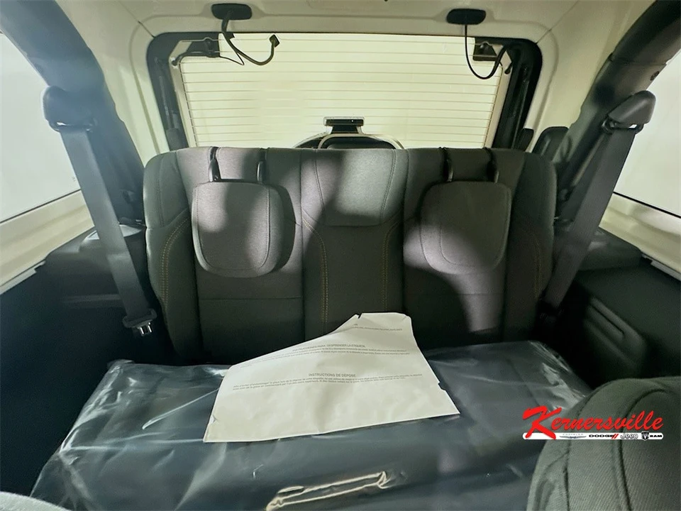 2026 Jeep JL Wrangler - Image 10 of 12
