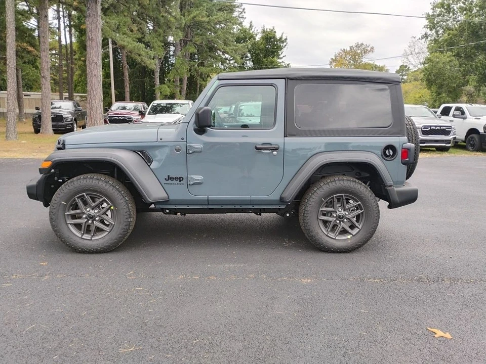 2026 Jeep JL Wrangler - Image 8 of 12