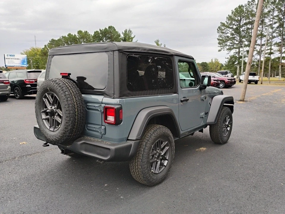2026 Jeep JL Wrangler - Image 5 of 12