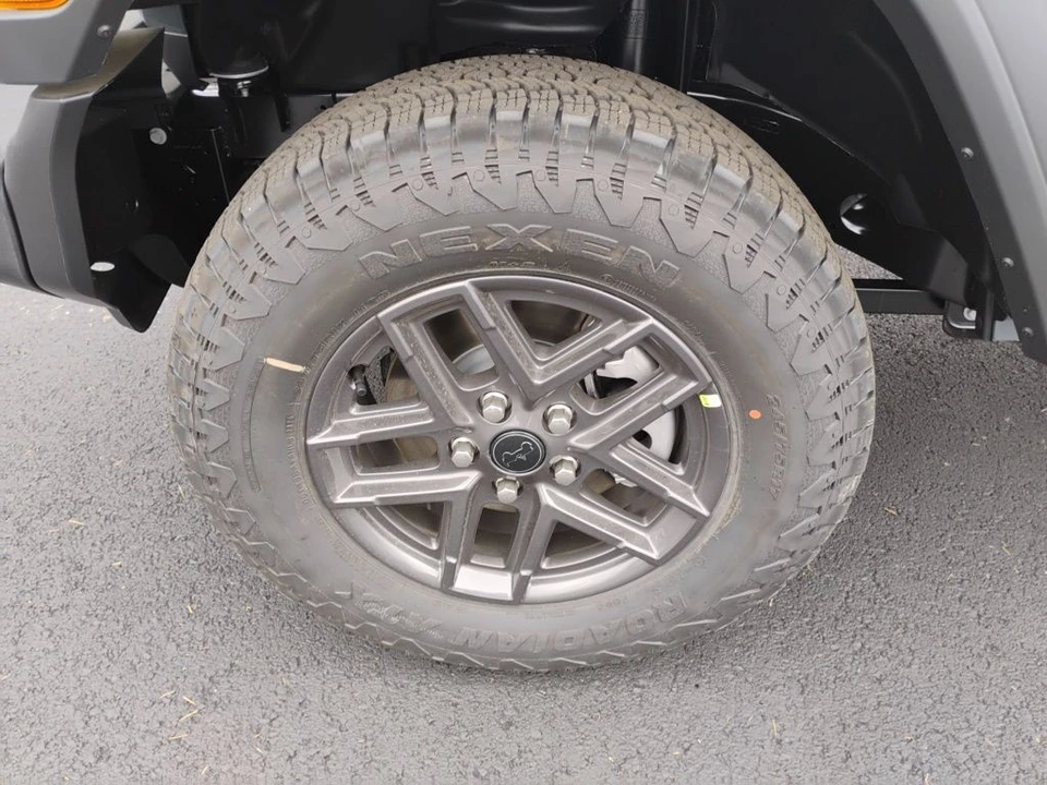 2026 Jeep JL Wrangler - Image 9 of 12