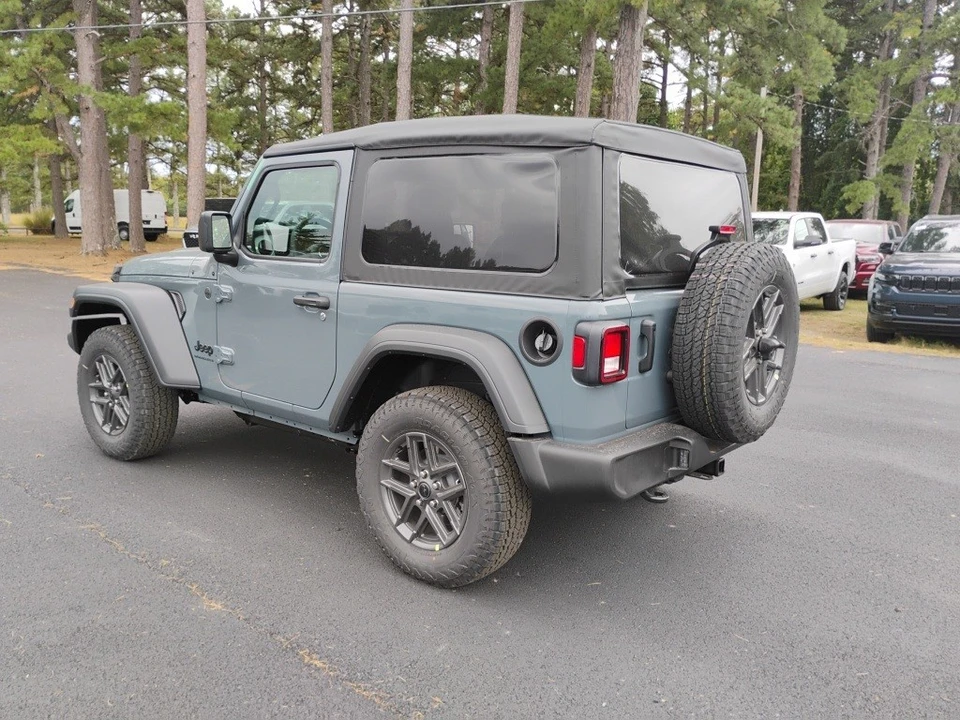 2026 Jeep JL Wrangler - Image 7 of 12