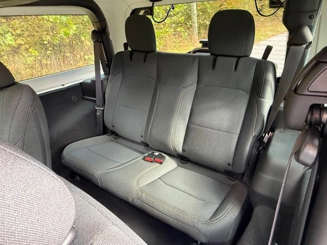 2026 Jeep JL Wrangler - Image 15 of 31