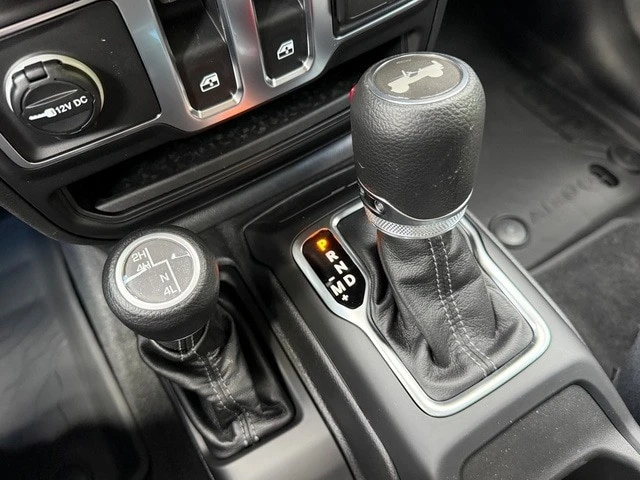 2026 Jeep JL Wrangler - Image 26 of 31