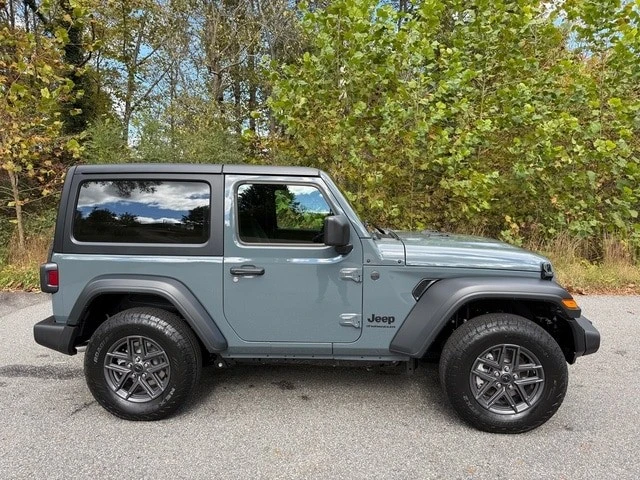 2026 Jeep JL Wrangler - Image 6 of 21