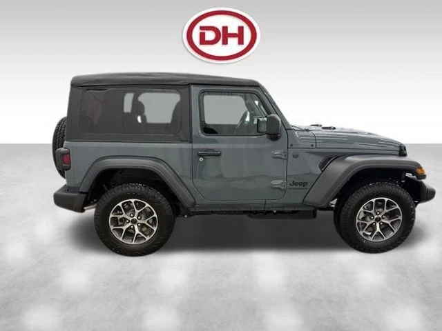 2026 Jeep JL Wrangler - Image 2 of 24