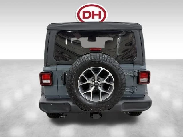 2026 Jeep JL Wrangler - Image 11 of 24