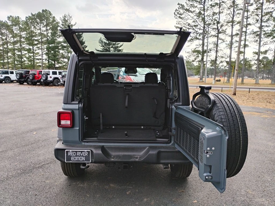2026 Jeep JL Wrangler - Image 12 of 12