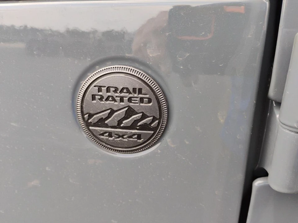 2026 Jeep JL Wrangler - Image 11 of 12