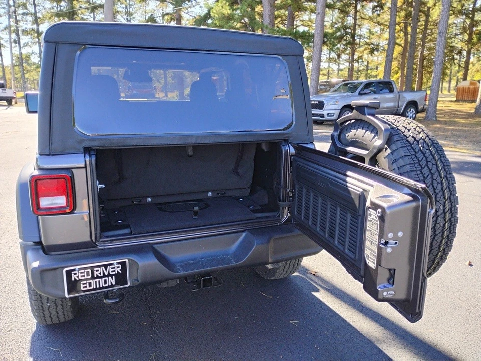 2026 Jeep JL Wrangler - Image 12 of 12