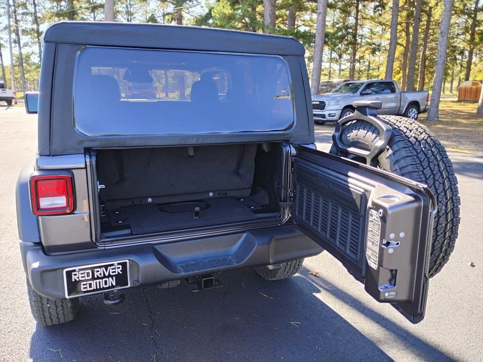2026 Jeep JL Wrangler - Image 12 of 12