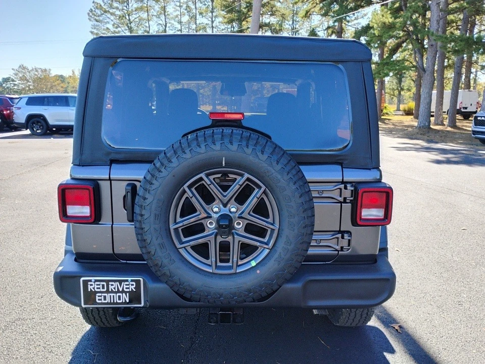 2026 Jeep JL Wrangler - Image 6 of 12