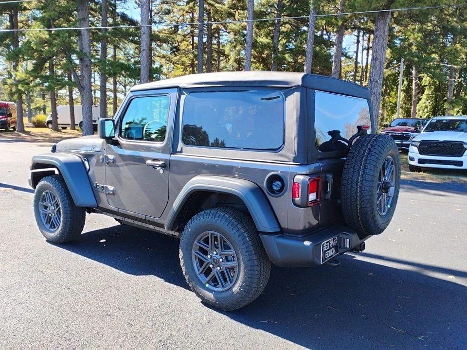 2026 Jeep JL Wrangler - Image 7 of 12