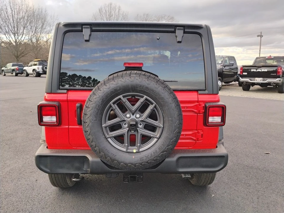 2026 Jeep JL Wrangler - Image 6 of 12