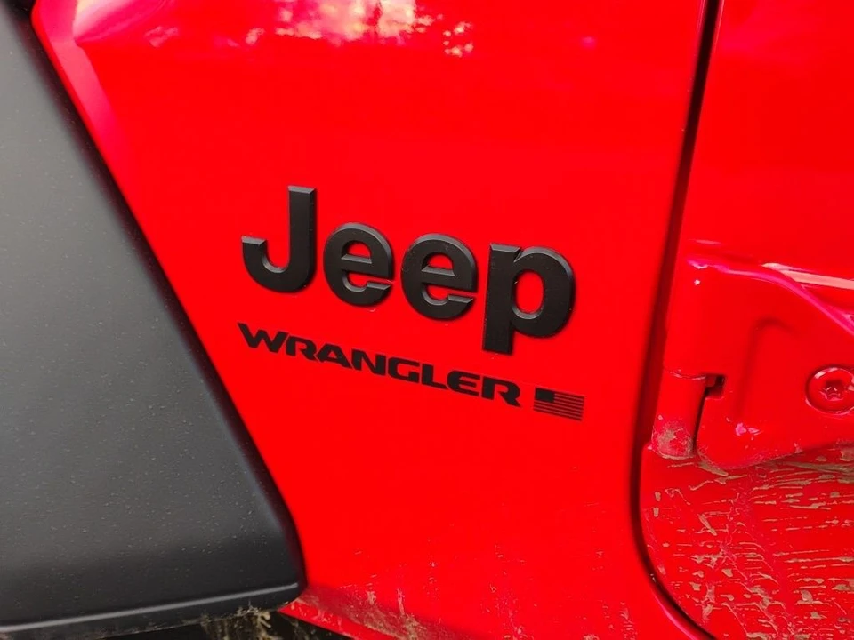 2026 Jeep JL Wrangler - Image 10 of 12