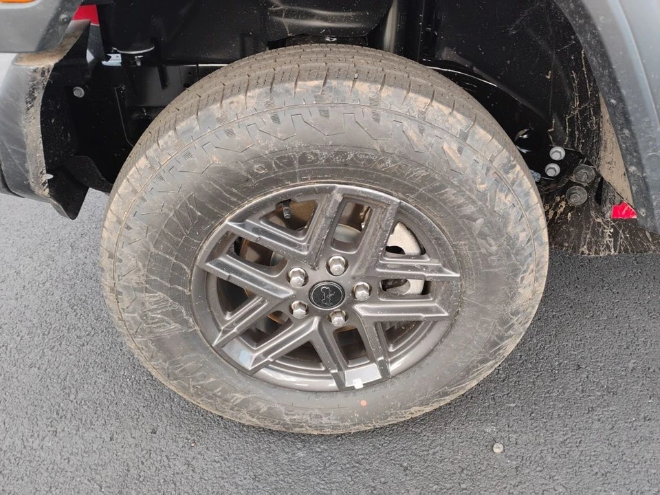 2026 Jeep JL Wrangler - Image 9 of 12