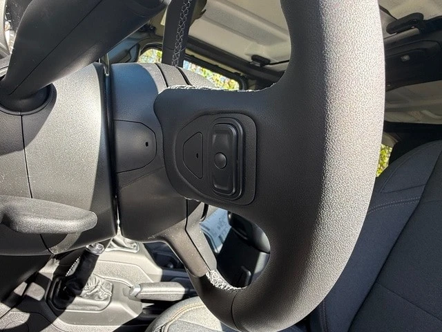 2026 Jeep JL Wrangler - Image 14 of 21