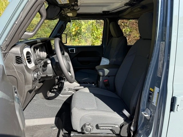 2026 Jeep JL Wrangler - Image 12 of 21