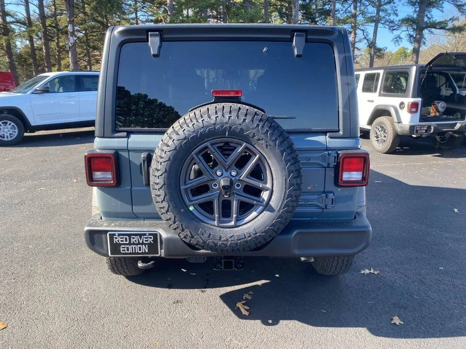 2026 Jeep JL Wrangler - Image 6 of 12