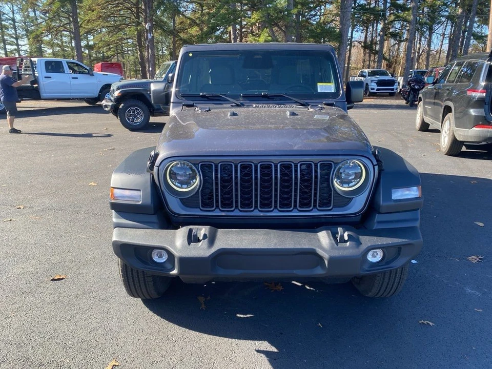 2026 Jeep JL Wrangler - Image 2 of 12