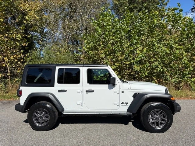 2026 Jeep JL Wrangler - Image 6 of 21