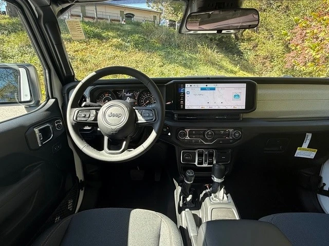 2026 Jeep JL Wrangler - Image 11 of 21
