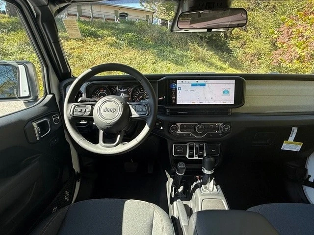 2026 Jeep JL Wrangler - Image 11 of 21