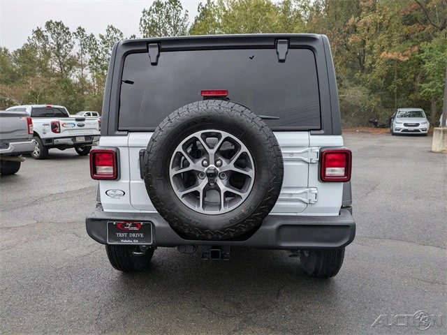 2026 Jeep JL Wrangler - Image 5 of 12