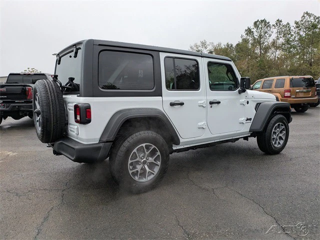 2026 Jeep JL Wrangler - Image 4 of 12