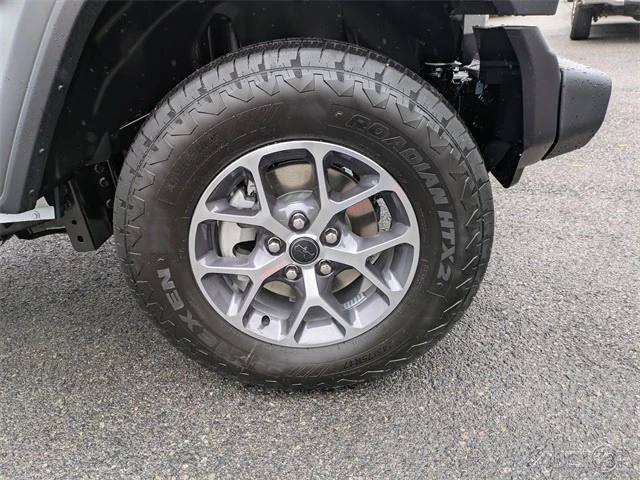 2026 Jeep JL Wrangler - Image 11 of 12
