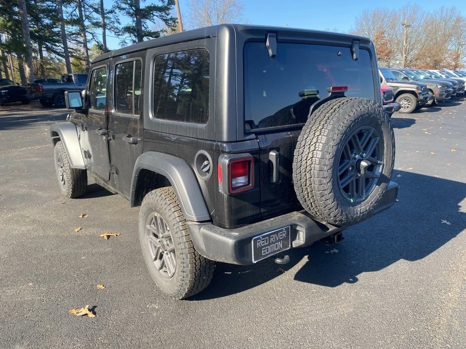 2026 Jeep JL Wrangler - Image 7 of 12