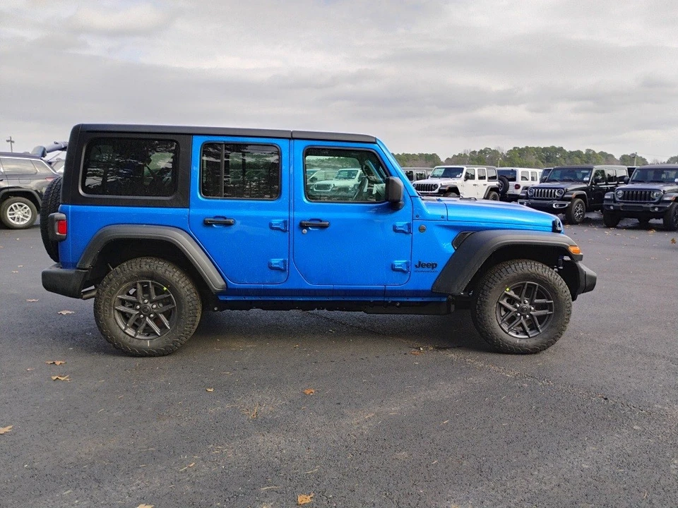 2026 Jeep JL Wrangler - Image 4 of 12