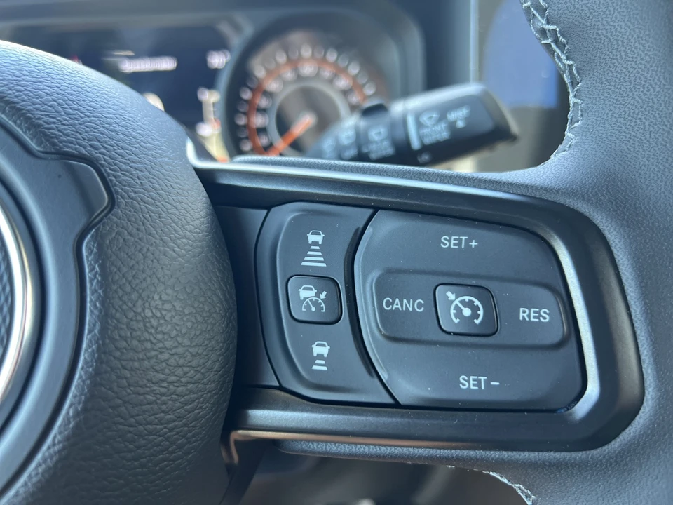2026 Jeep JL Wrangler - Image 19 of 24