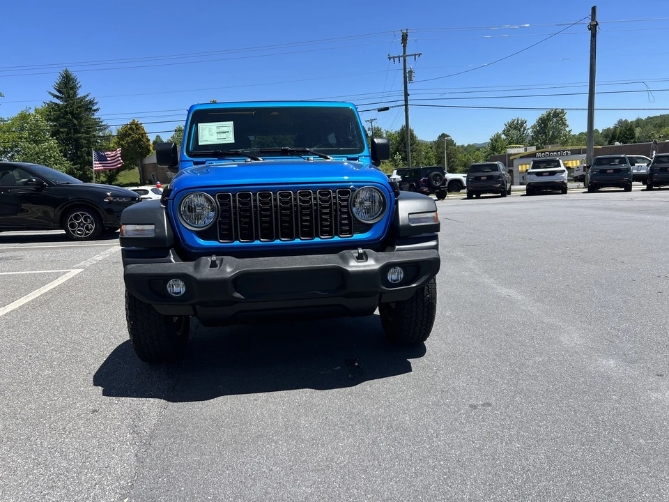 2026 Jeep JL Wrangler - Image 5 of 24