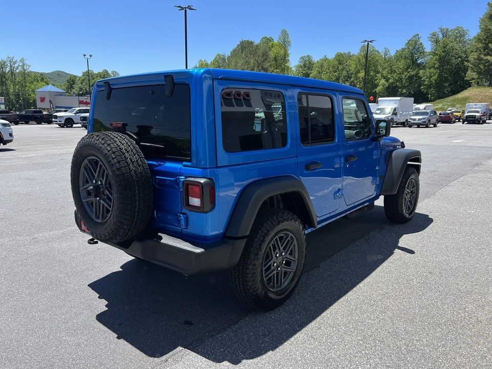 2026 Jeep JL Wrangler - Image 3 of 24