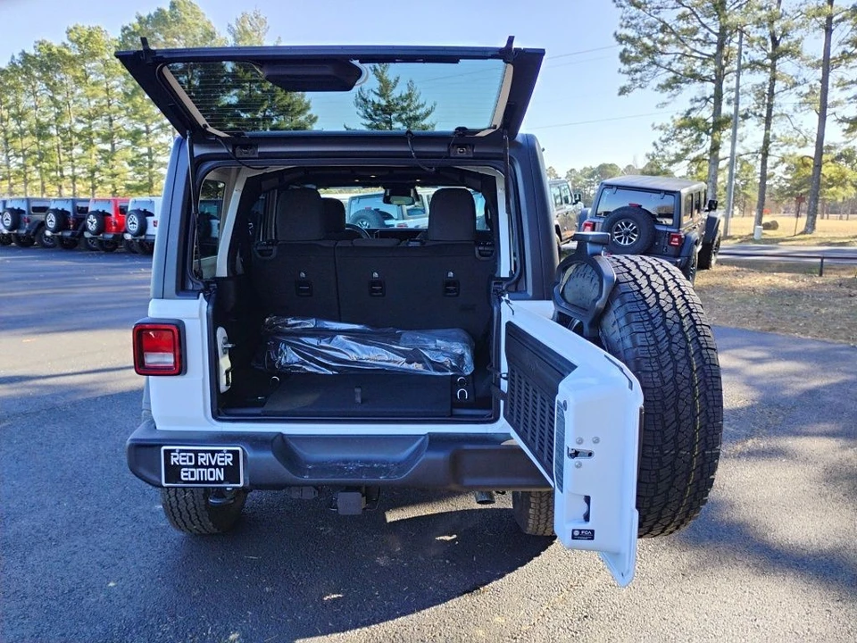 2026 Jeep JL Wrangler - Image 12 of 12