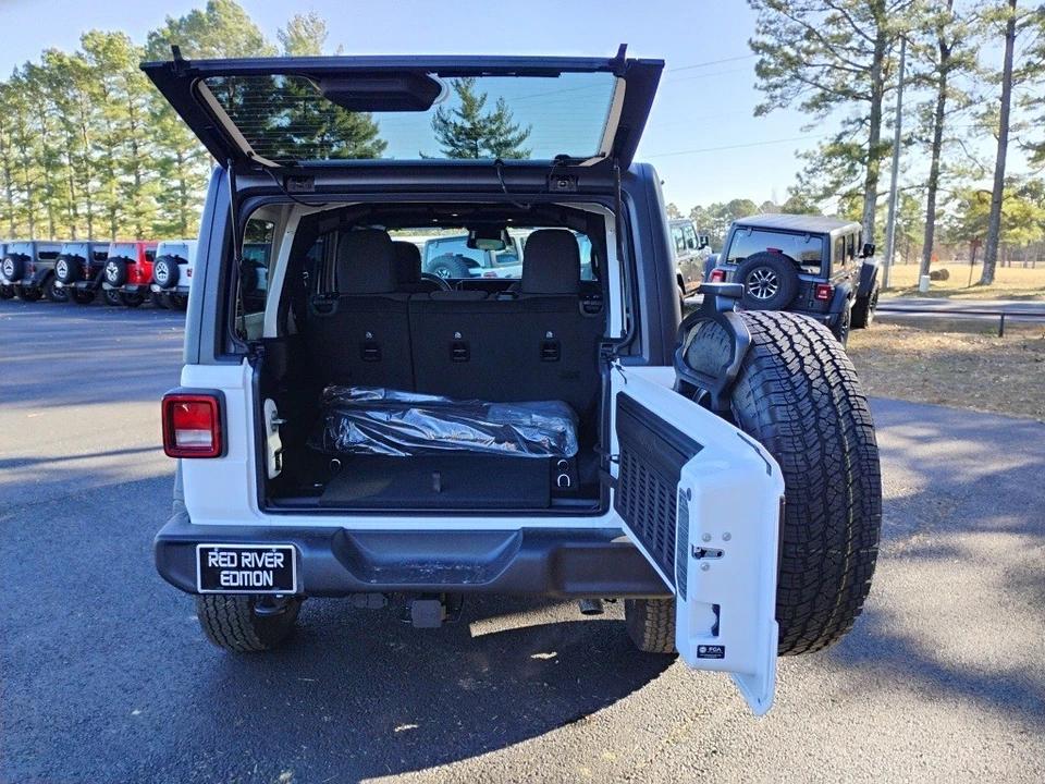 2026 Jeep JL Wrangler - Image 12 of 12
