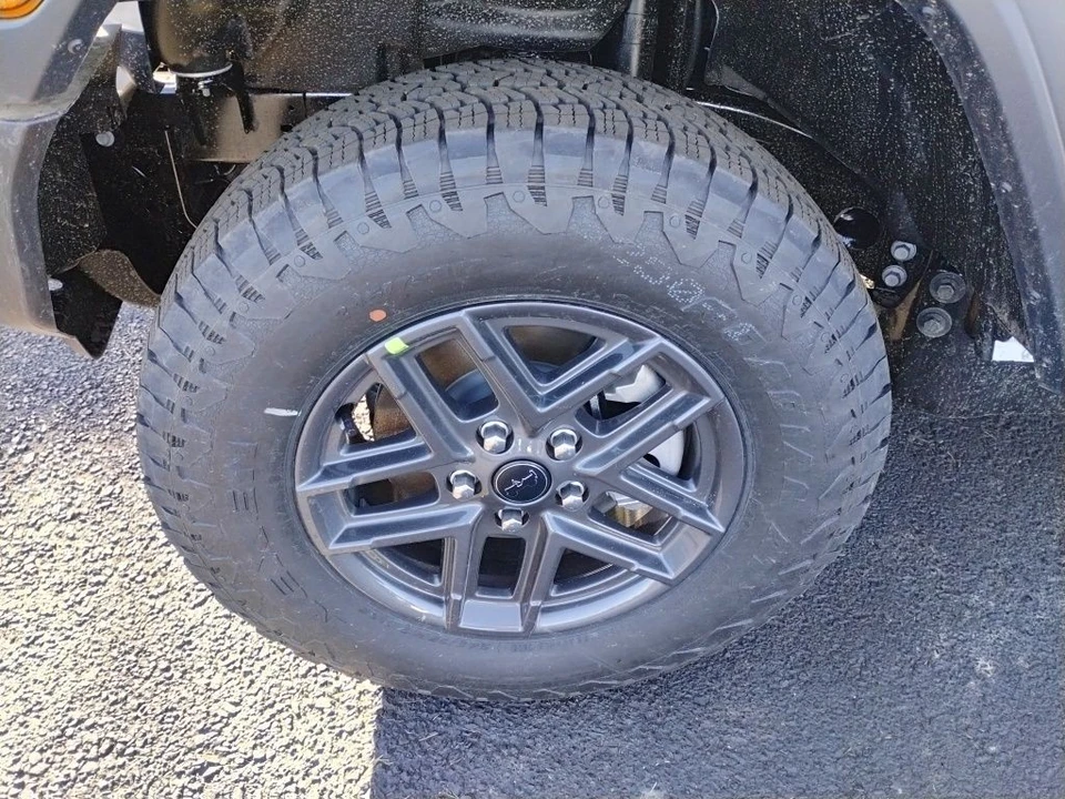 2026 Jeep JL Wrangler - Image 9 of 12