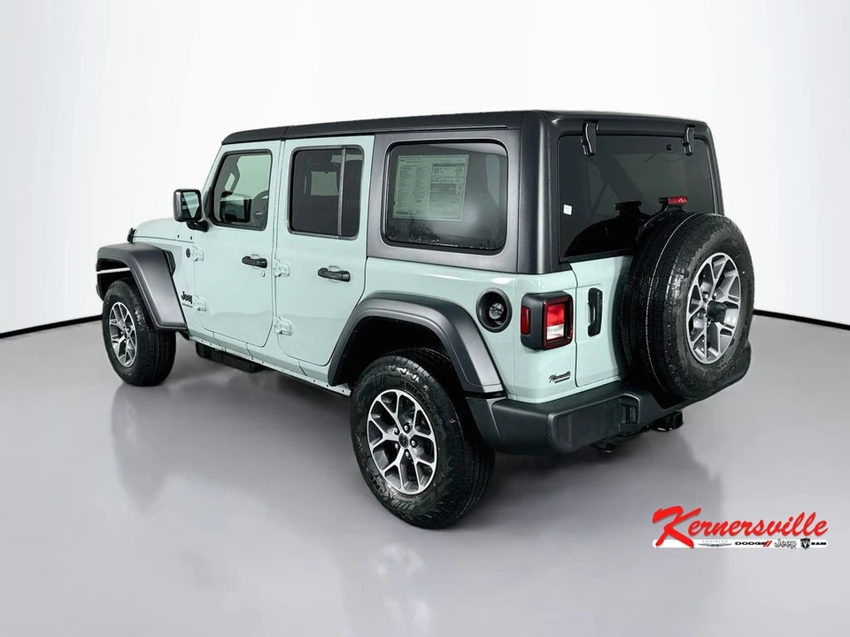 2026 Jeep JL Wrangler - Image 5 of 21